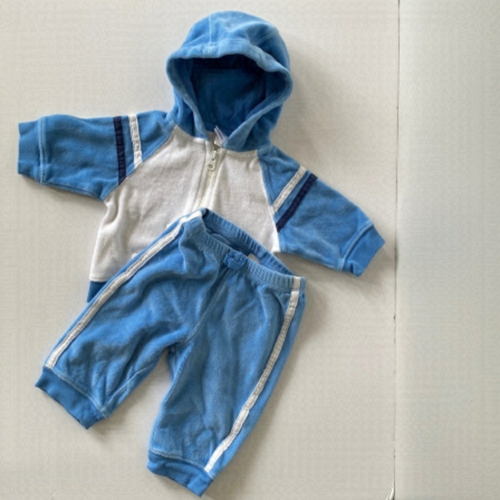Baby Gap blue and white velour track suit 0-3 months